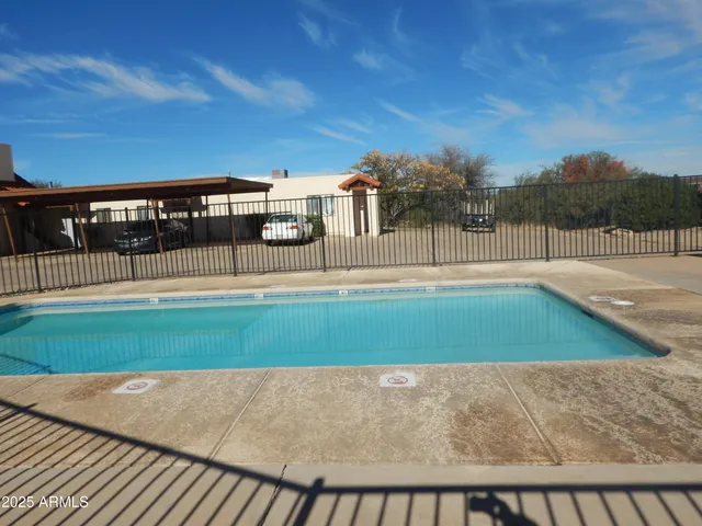 a view of a tennis court