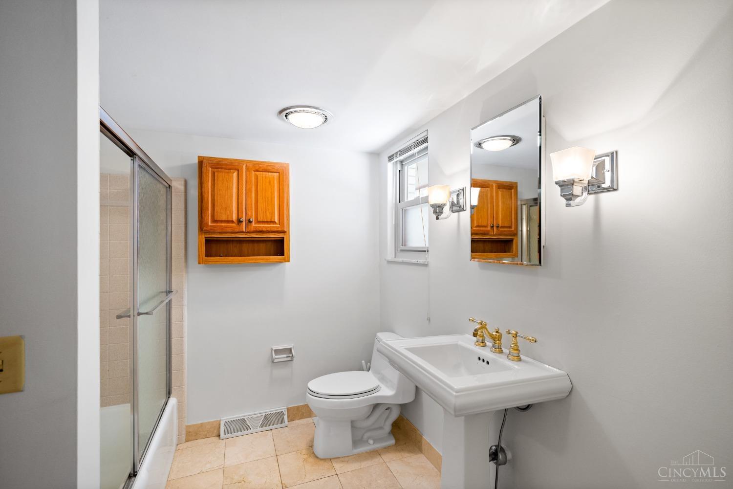 7416 Ayers Road Cincinnati, OH 45255 - Photo 38 of 59 Gallery Image 38