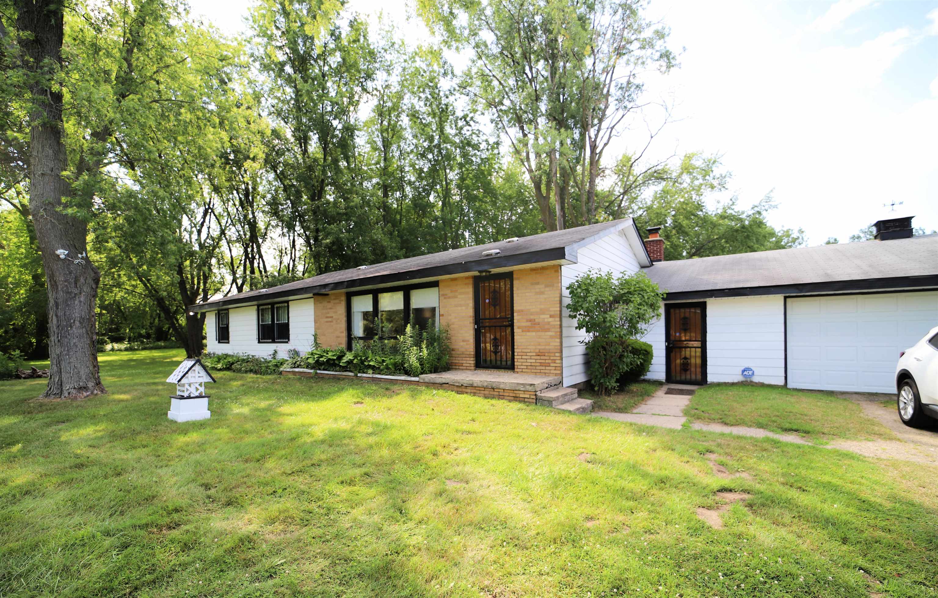8133 West Frances Road Flushing, MI 48433 - Photo 30 of 31 50083445-29.JPG