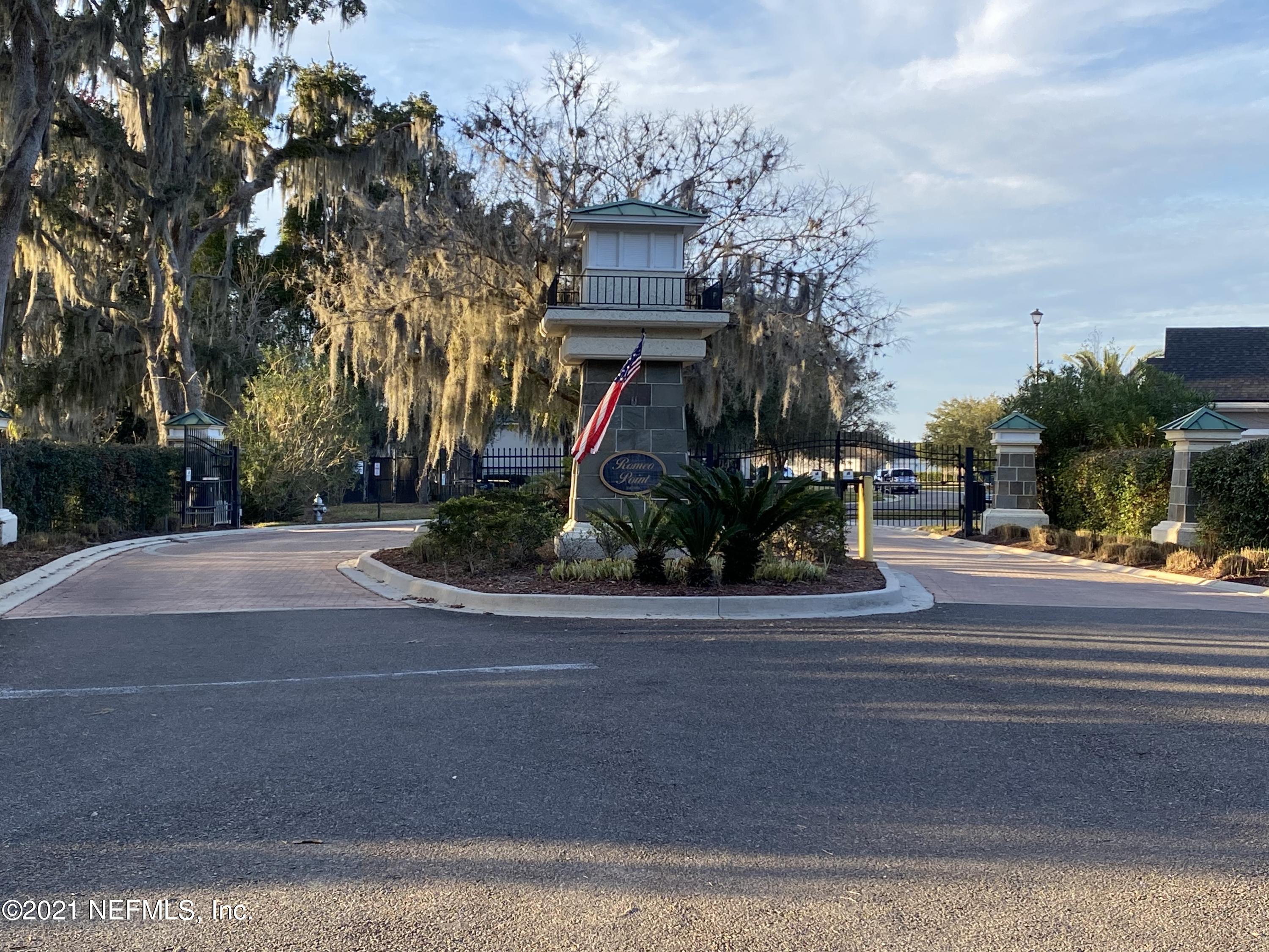 2035 Castle Point Court Fleming Island, FL 32003 - Photo 4 of 12 Community Entrance