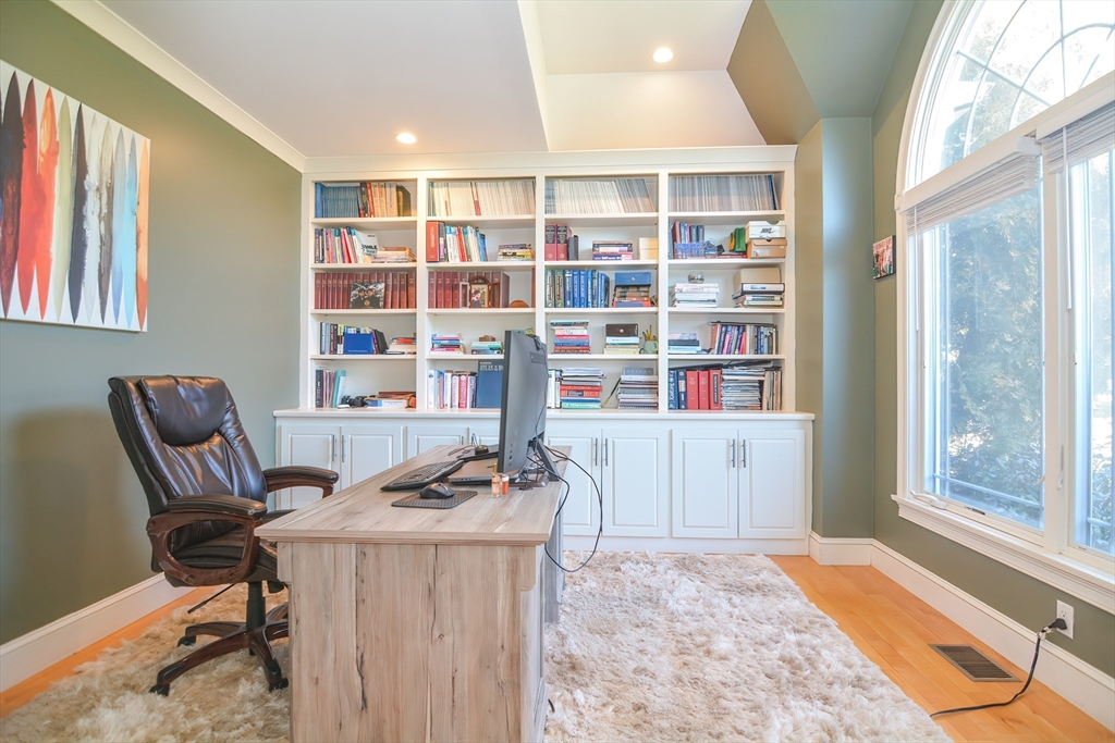 25 Colts Crossing Canton, MA 02021 - Photo 18 of 41 Gallery Image 18