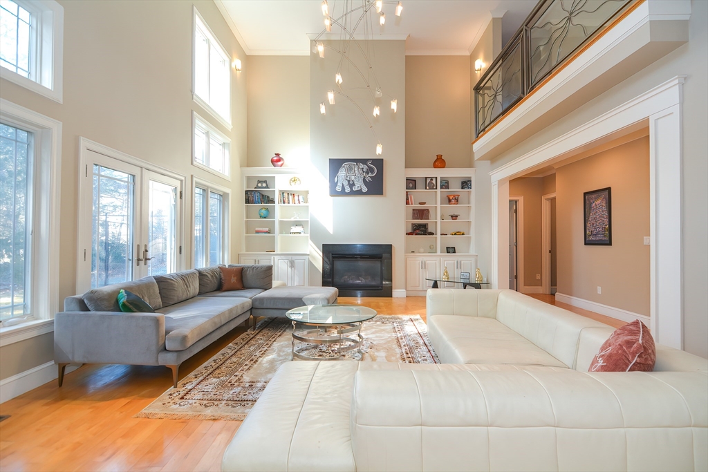 25 Colts Crossing Canton, MA 02021 - Photo 5 of 41 Gallery Image 5