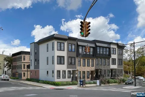$1,199,000 | 500 Davis Avenue, Harrison, NJ 07029
