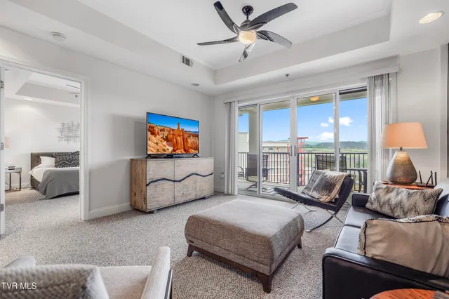 $267,500 | 210 Raceday Center Drive, Unit 1304, Bristol, TN 37620