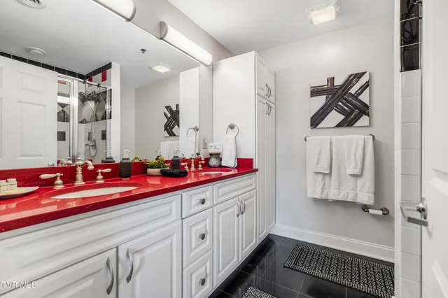 $267,500 | 210 Raceday Center Drive, Unit 1304, Bristol, TN 37620