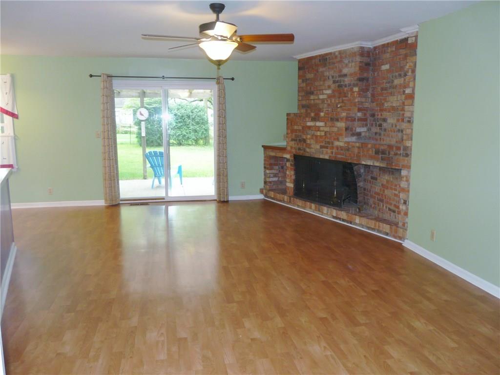932 Park Road Anderson, IN 46011 - Photo 8 of 22 Gallery Image 8