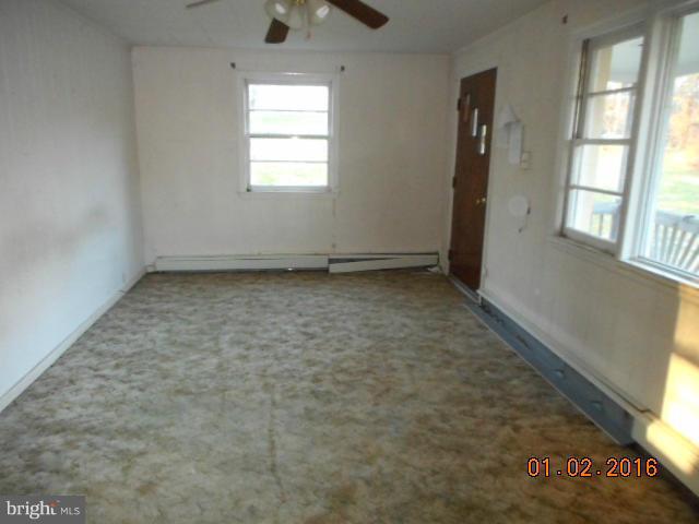 2806 Mountain Road Joppa, MD 21085 - Photo 9 of 11 Interior (General)