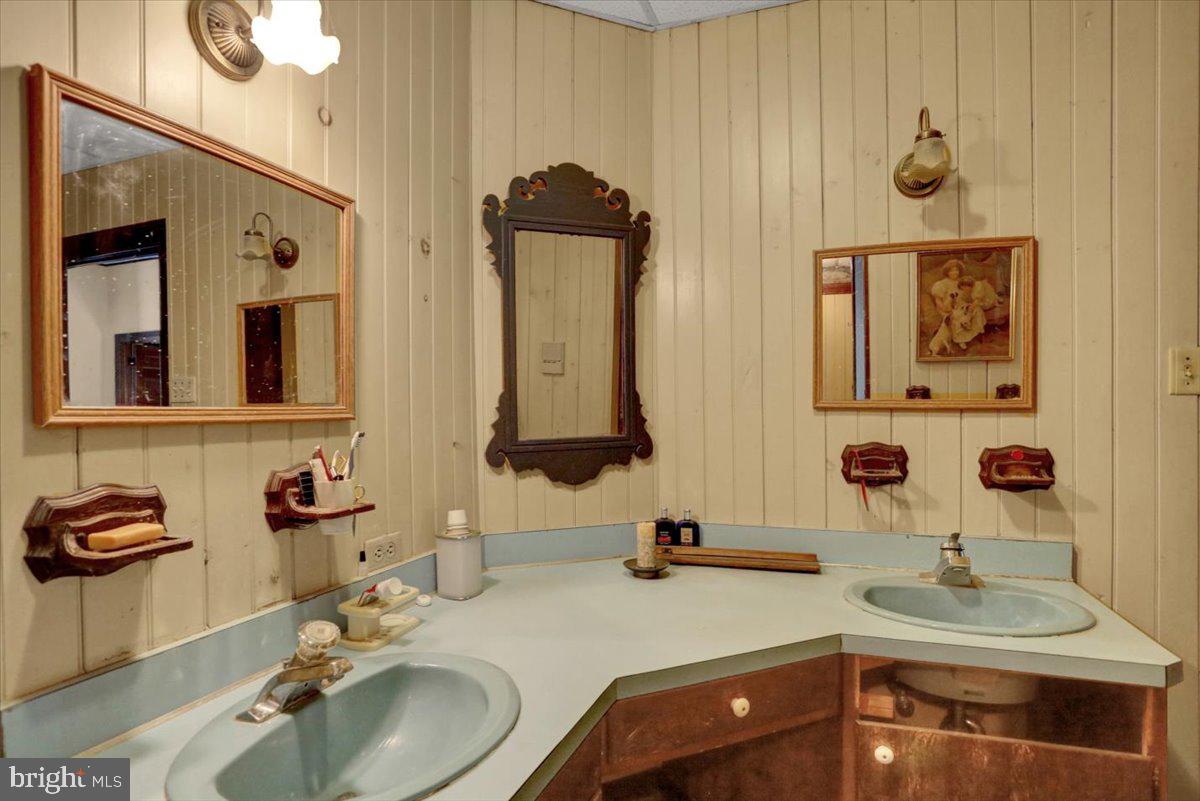877 Grim Road Kutztown, PA 19530 - Photo 19 of 37 Gallery Image 19
