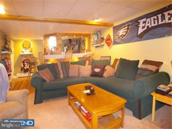 1051 Ebelhare Road Pottstown, PA 19465 - Photo 5 of 9 Gallery Image 5