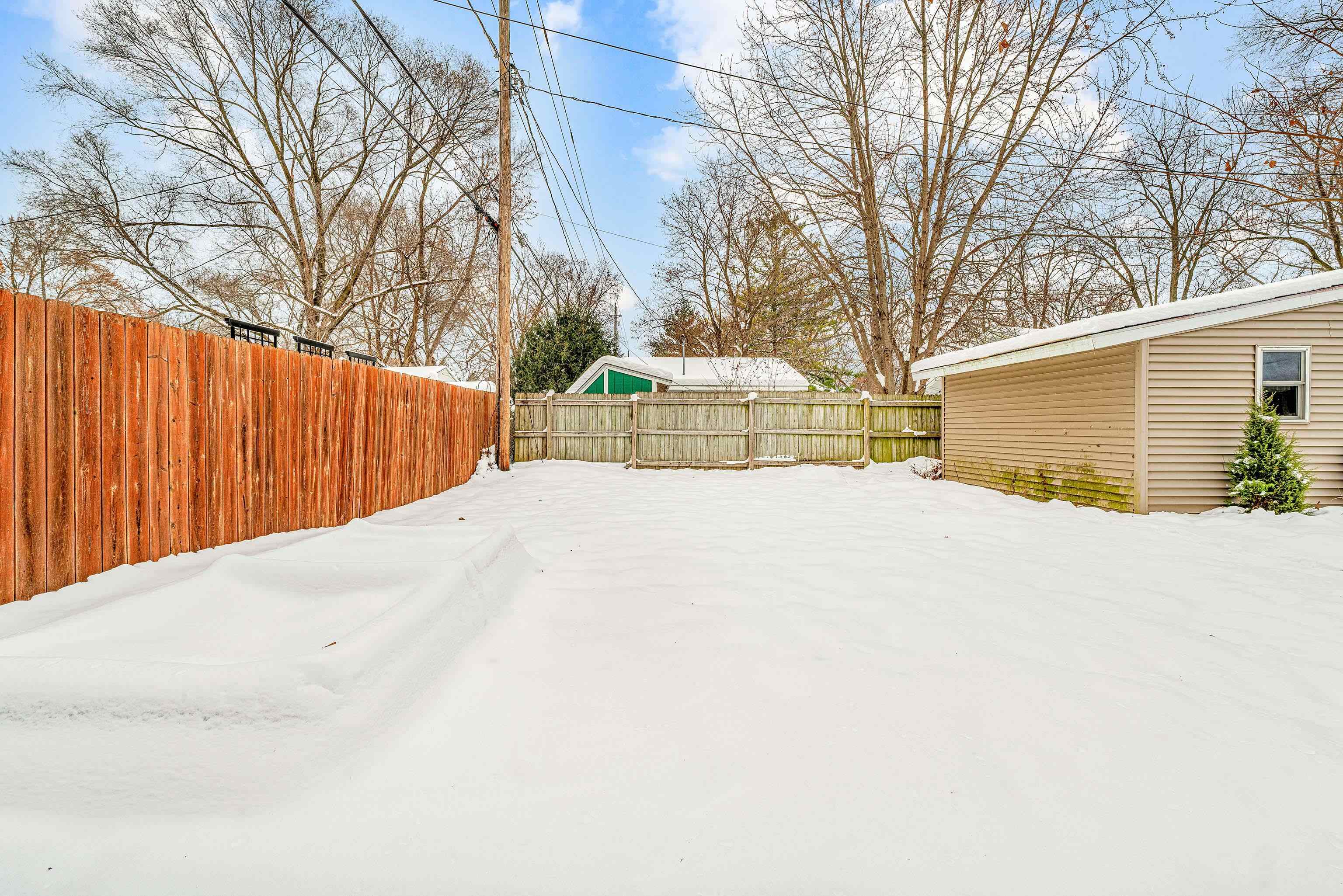 936 Ridgewood Way Madison, WI 53713 - Photo 21 of 27