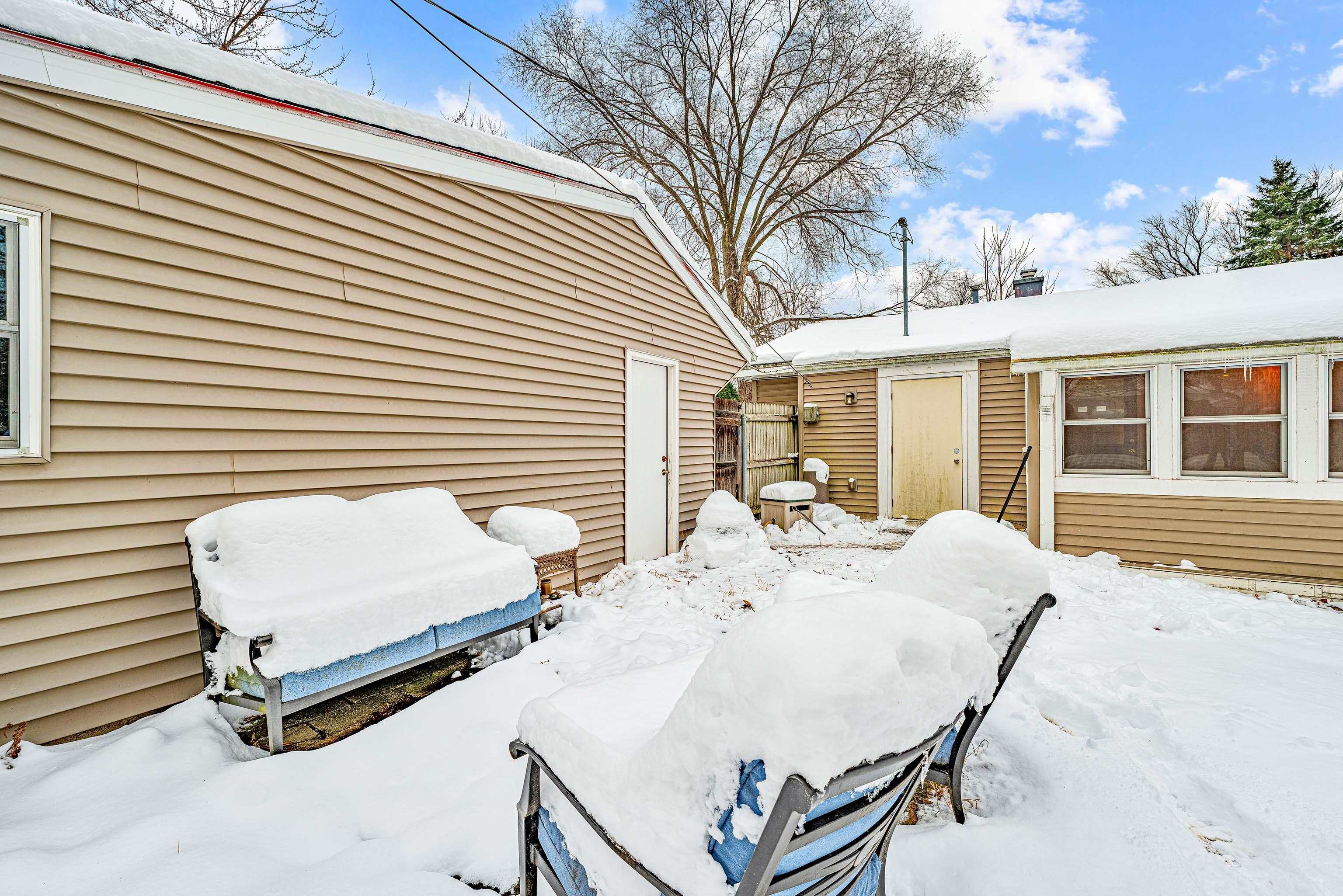 936 Ridgewood Way Madison, WI 53713 - Photo 22 of 27