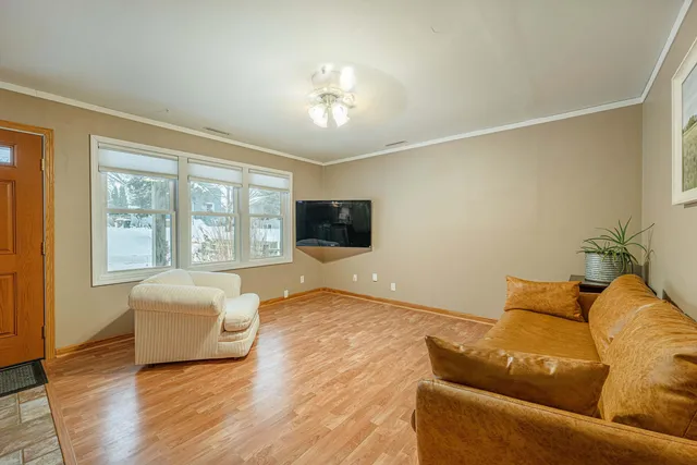 $250,000 | 936 Ridgewood Way, Madison, WI 53713