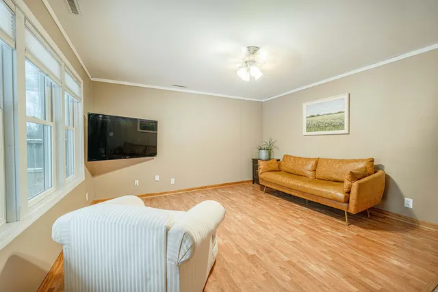 $250,000 | 936 Ridgewood Way, Madison, WI 53713