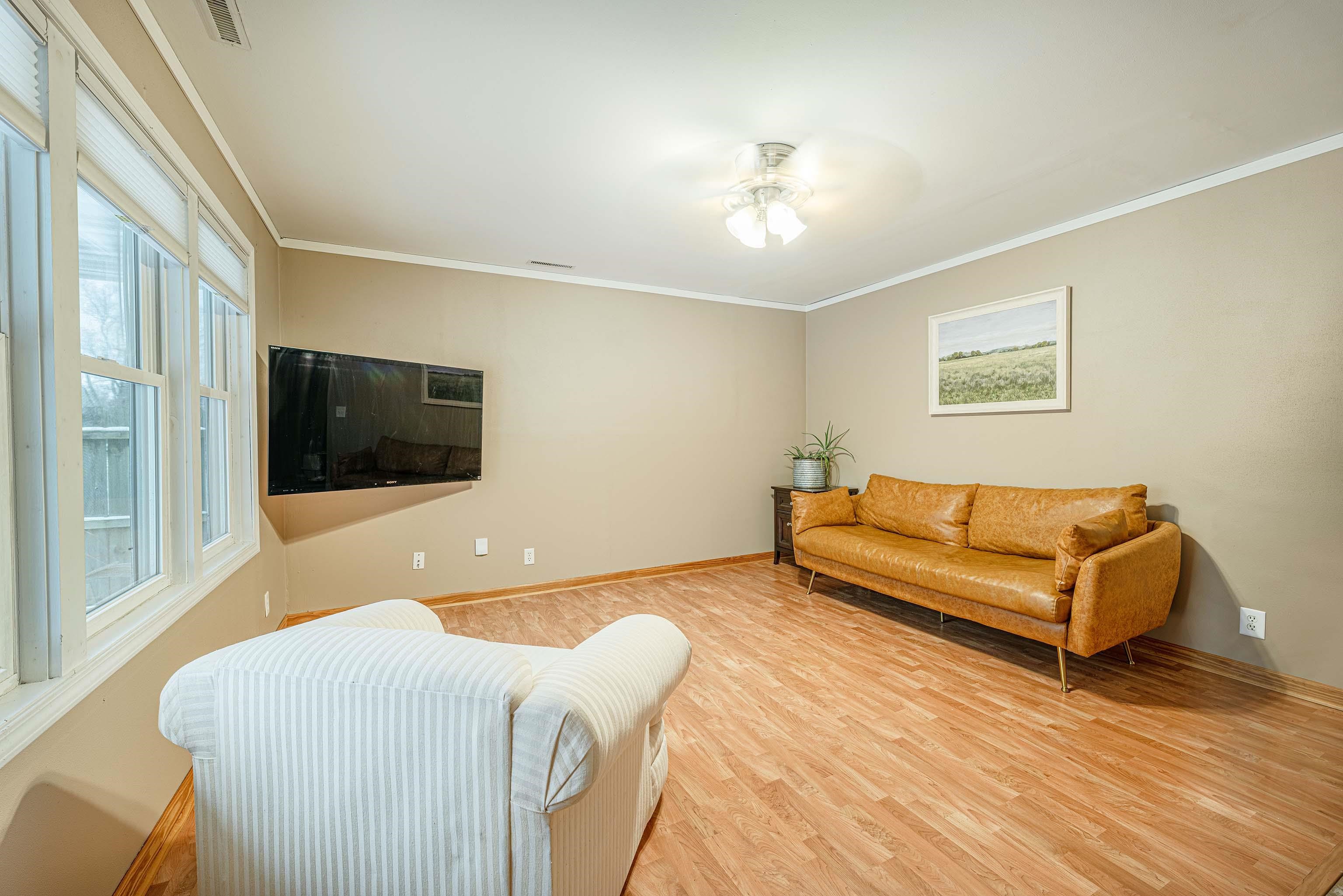 936 Ridgewood Way Madison, WI 53713 - Photo 4 of 27