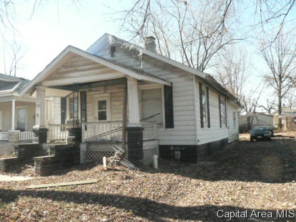 2407 North 15th Street Springfield, IL 62702 - Photo 1 of 10