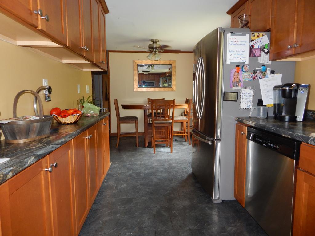 63 Squantum Road Jaffrey, NH 03452 - Photo 5 of 22