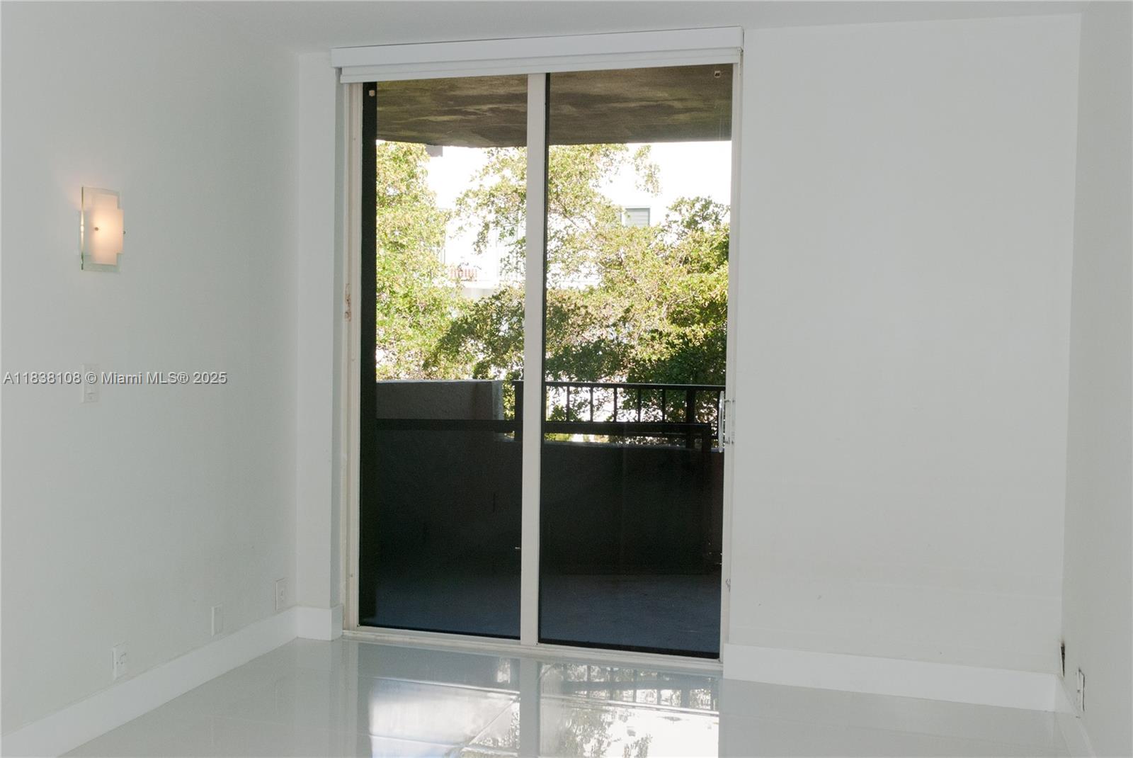 141 Crandon Boulevard, Unit 342 Key Biscayne, FL 33149 - Photo 7 of 25