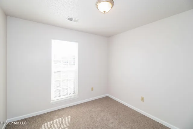 $1,735 | 7650 Coral Meadows Drive, Southaven, MS 38671