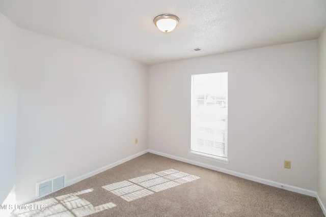 $1,735 | 7650 Coral Meadows Drive, Southaven, MS 38671