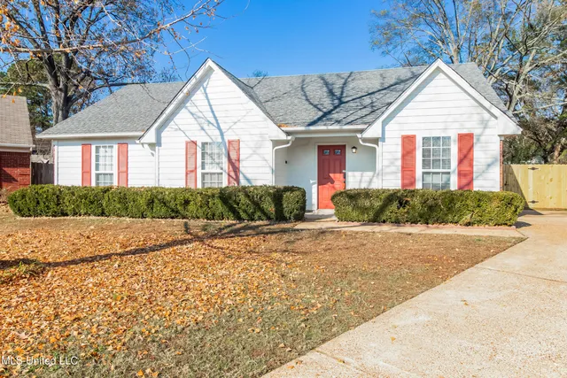 $1,735 | 7650 Coral Meadows Drive, Southaven, MS 38671
