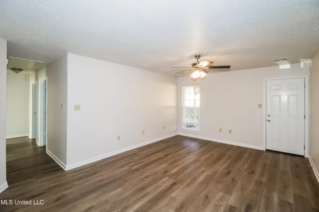 $1,735 | 7650 Coral Meadows Drive, Southaven, MS 38671