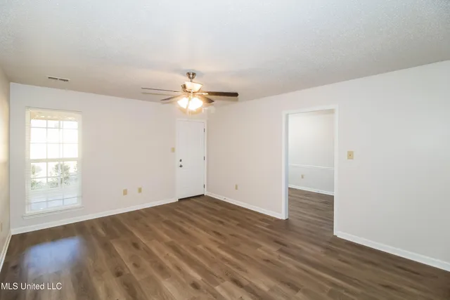 $1,735 | 7650 Coral Meadows Drive, Southaven, MS 38671