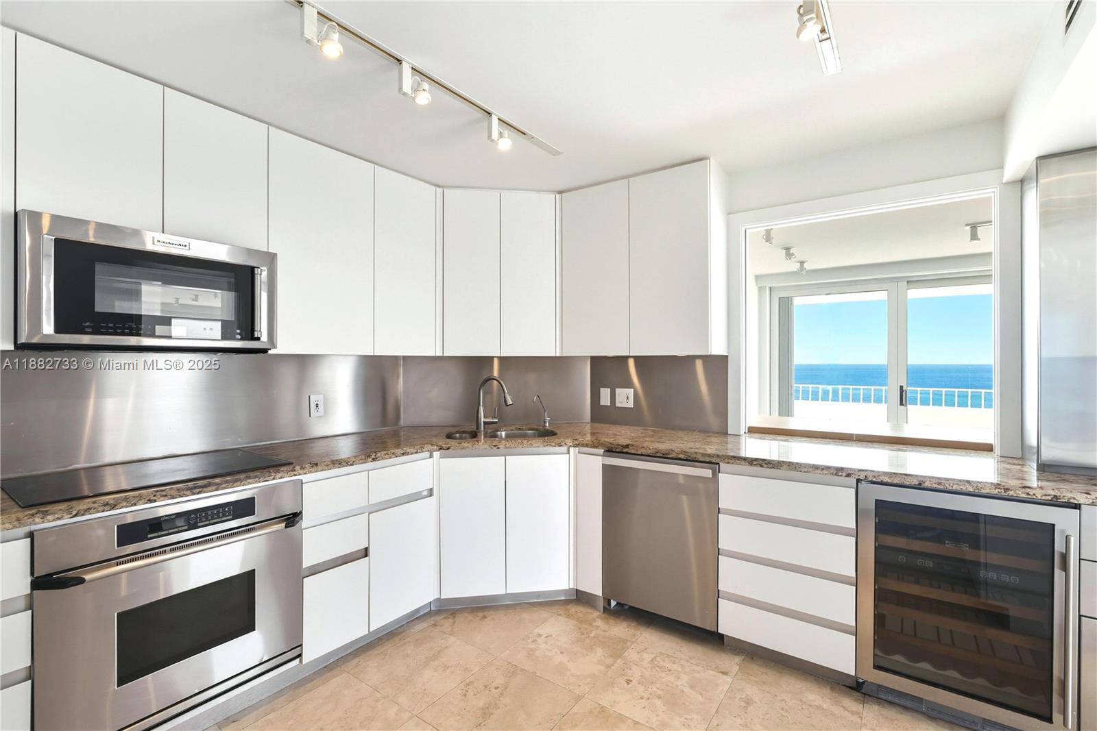 177 Ocean Ln Drive, Unit 1001 Key Biscayne, FL 33149 - Photo 5 of 13