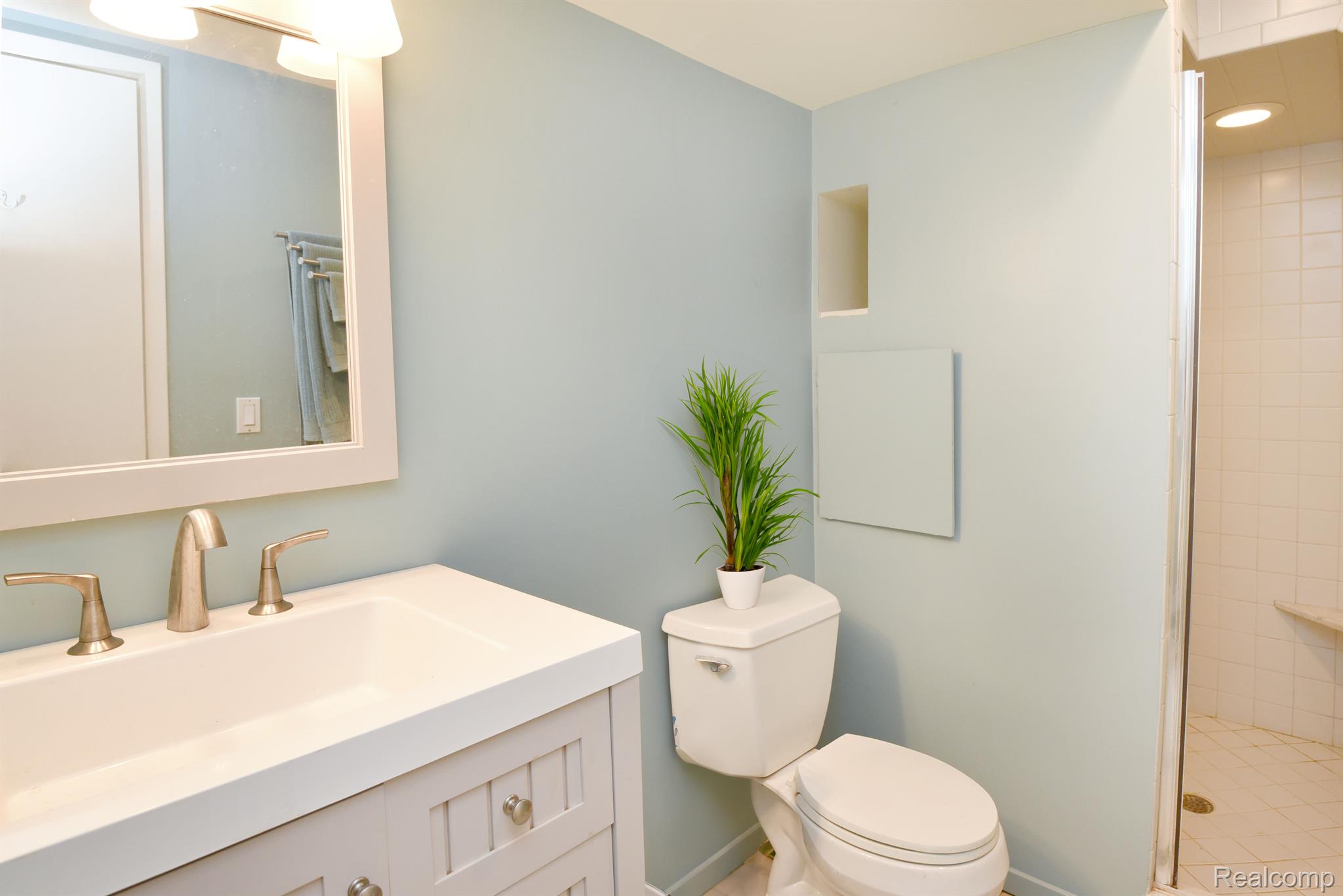 770 Foxhall Road Bloomfield Hills, MI 48304 - Photo 31 of 36 Gallery Image 31