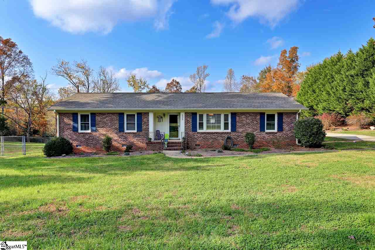 252 Old Farrs Bridge Road Greenville, SC 29611 - Photo 1 of 28 Gallery Image 1