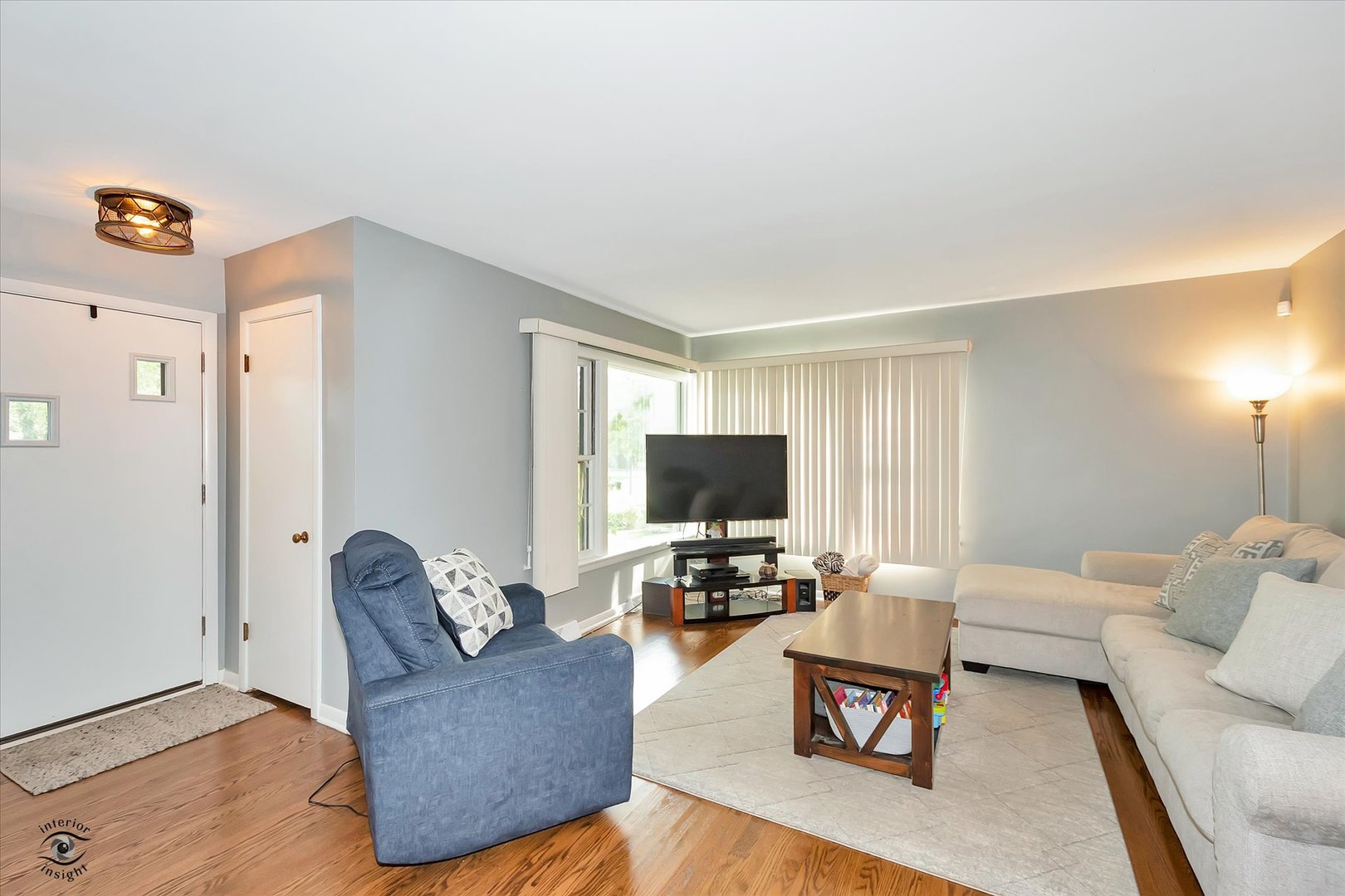 1026 Braemar Road Flossmoor, IL 60422 - Photo 4 of 26 Gallery Image 4