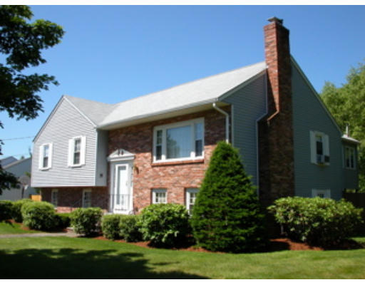 32 Longbow Road Danvers, MA 01923 - Photo 1 of 7 Gallery Image 1
