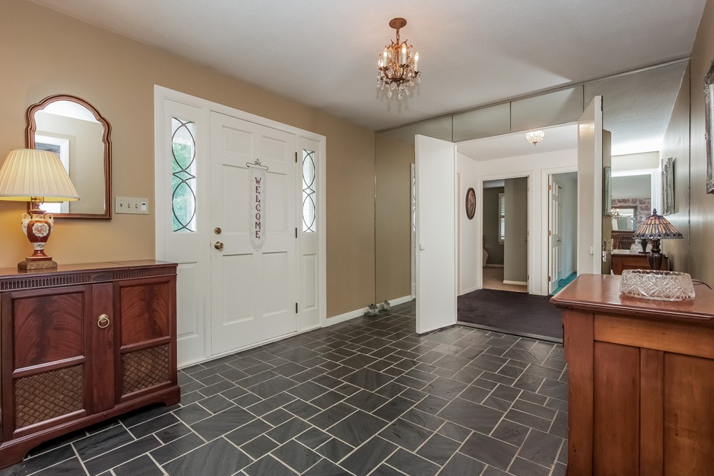 68 Northfield Road Longmeadow, MA 01106 - Photo 3 of 30 Gallery Image 3