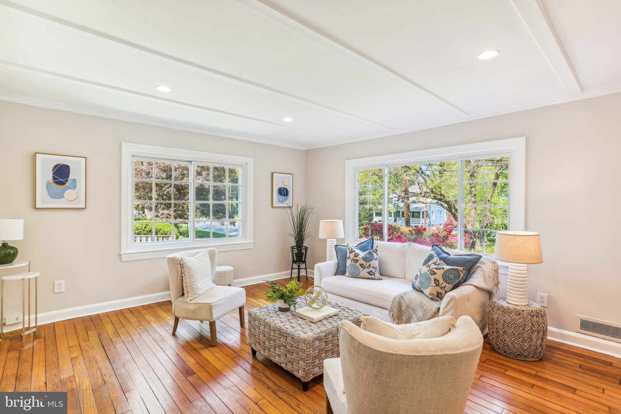 306 Dennis Avenue Silver Spring, MD 20901 - Photo 15 of 61 Beamed ceiling