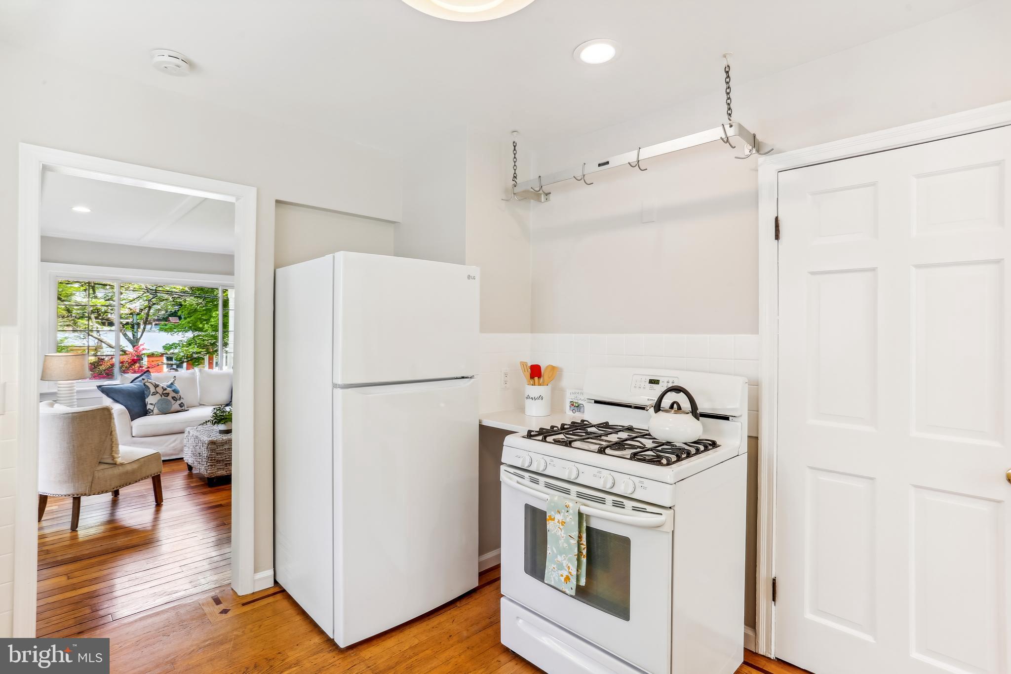 306 Dennis Avenue Silver Spring, MD 20901 - Photo 20 of 61 Cool hanging pot rack