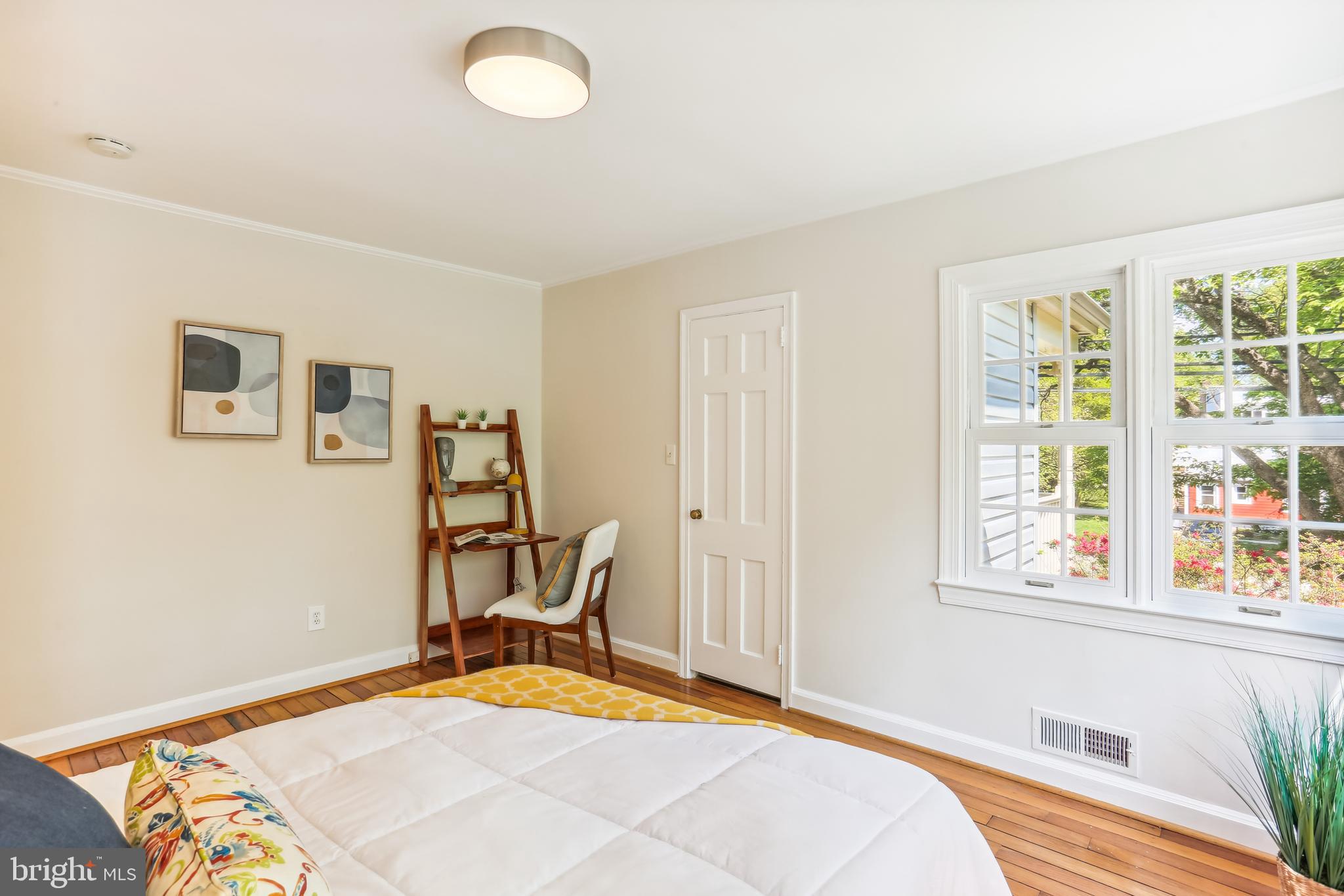 306 Dennis Avenue Silver Spring, MD 20901 - Photo 30 of 61 Gleaming wood floors