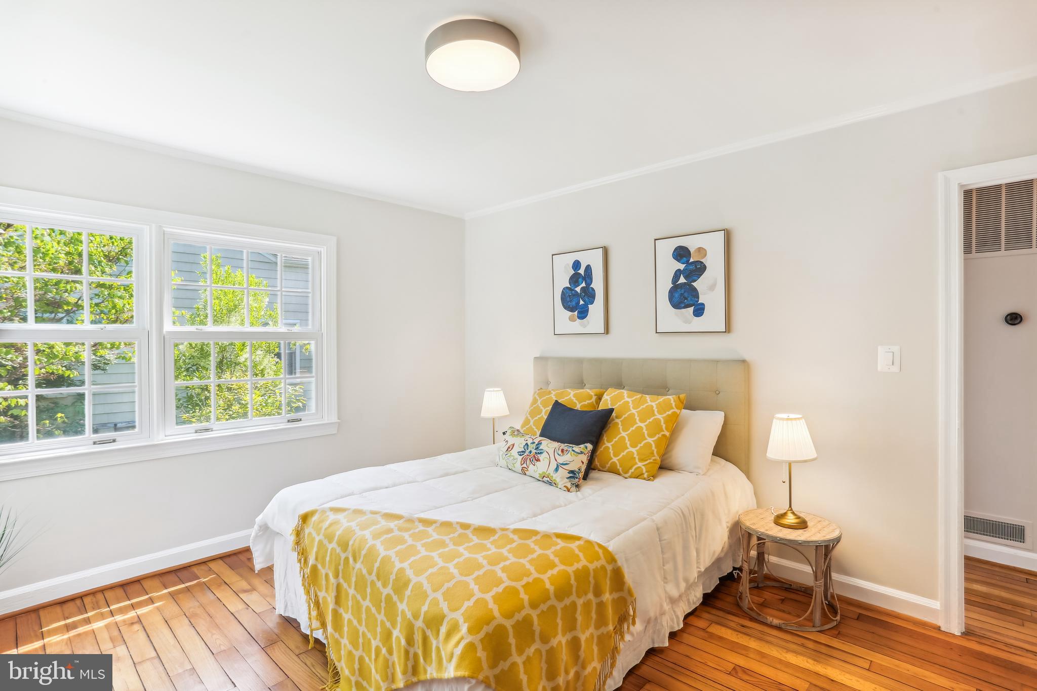 306 Dennis Avenue Silver Spring, MD 20901 - Photo 31 of 61 Lots of Windows