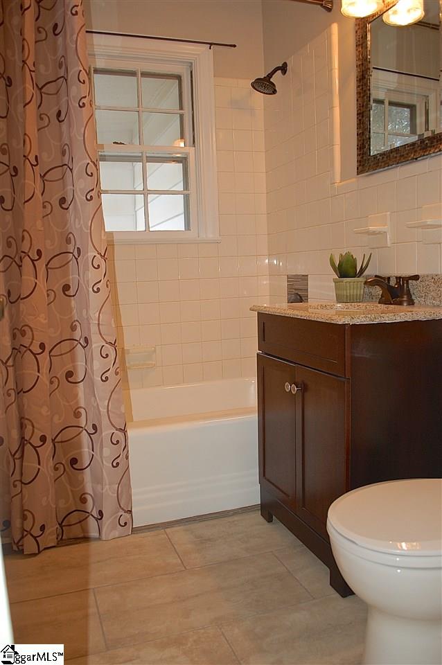325 Parkins Mill Road Greenville, SC 29607 - Photo 13 of 35