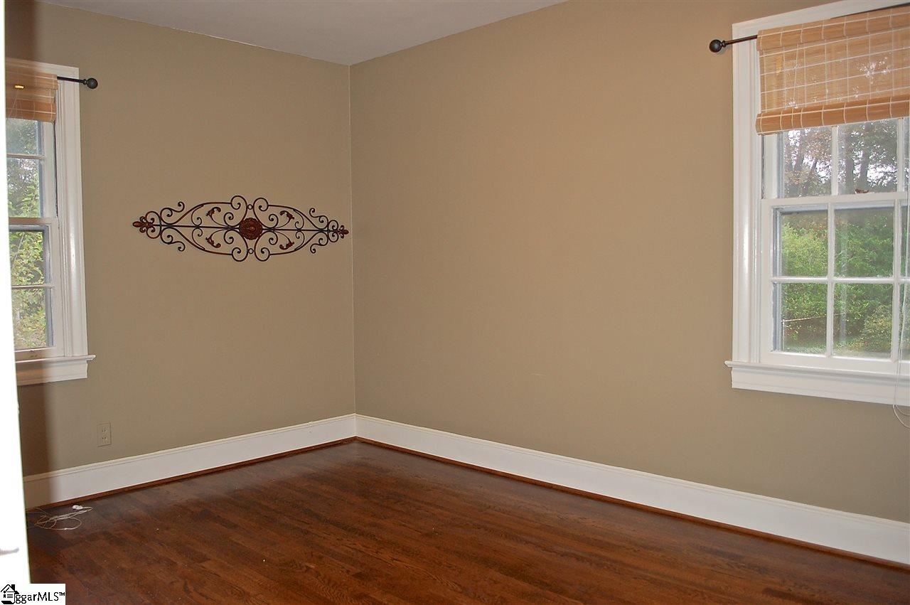 325 Parkins Mill Road Greenville, SC 29607 - Photo 14 of 35