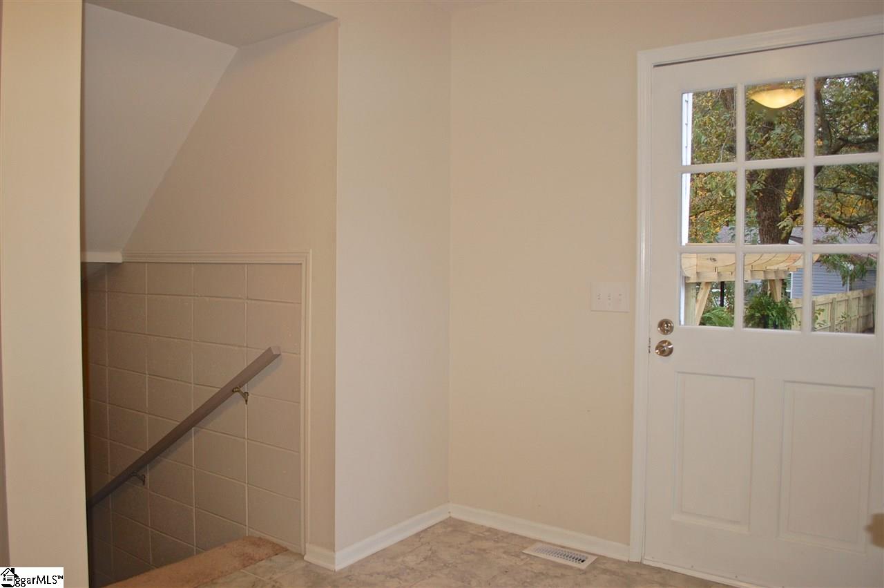 325 Parkins Mill Road Greenville, SC 29607 - Photo 27 of 35