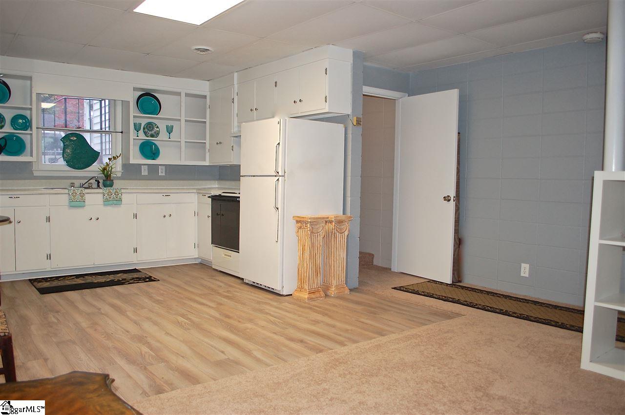 325 Parkins Mill Road Greenville, SC 29607 - Photo 30 of 35