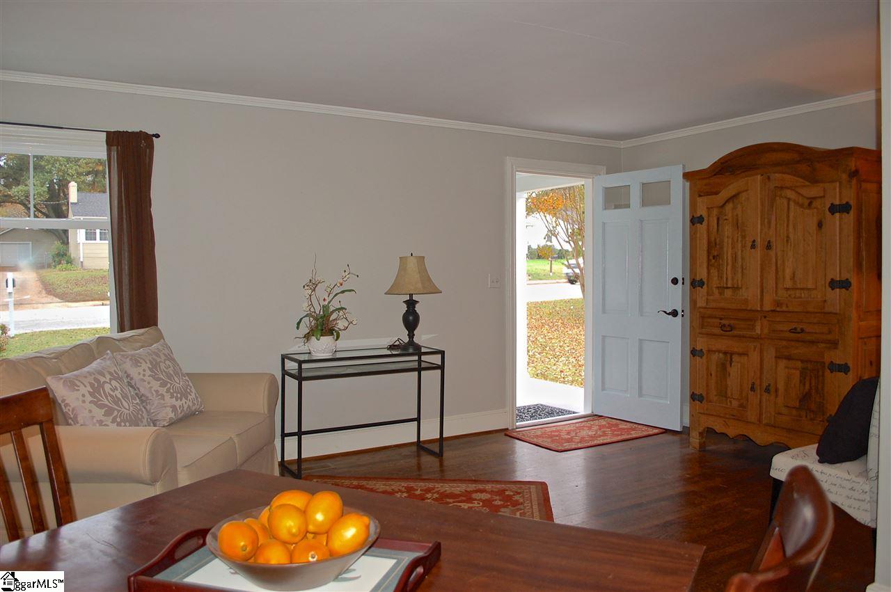 325 Parkins Mill Road Greenville, SC 29607 - Photo 8 of 35