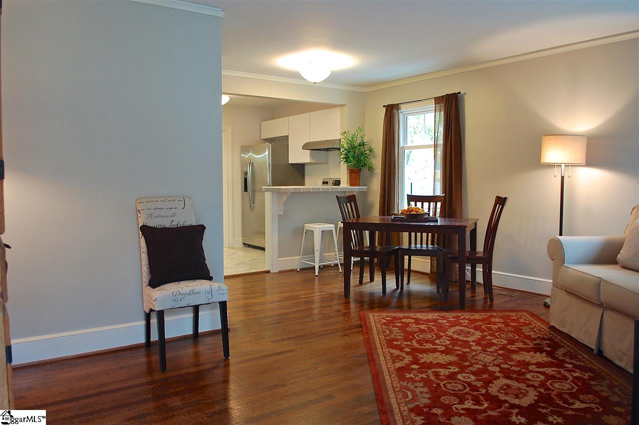 325 Parkins Mill Road Greenville, SC 29607 - Photo 9 of 35
