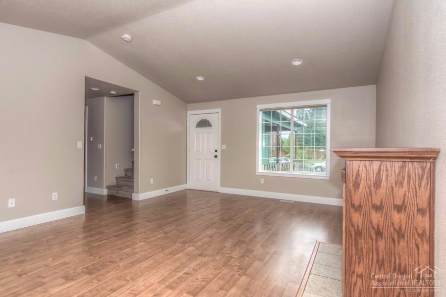 20872 Daniel Duke Way Bend, OR 97701 - Photo 8 of 21 Another view of the stairway from the li