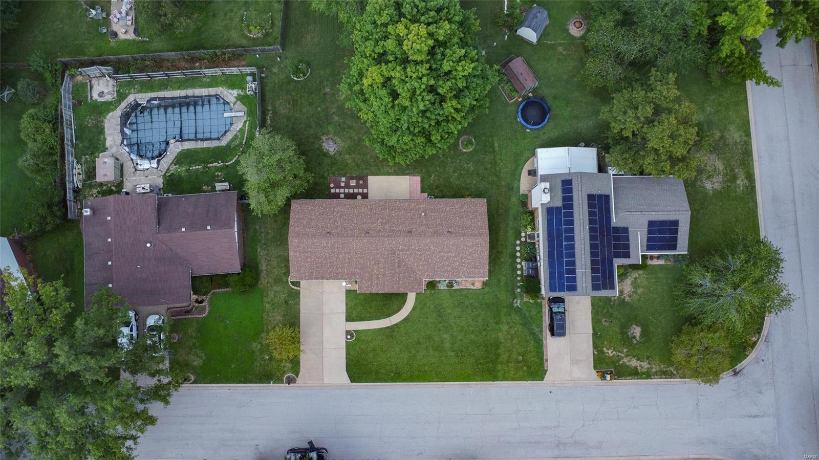 2233 Monterey Drive Belleville, IL 62221 - Photo 12 of 37