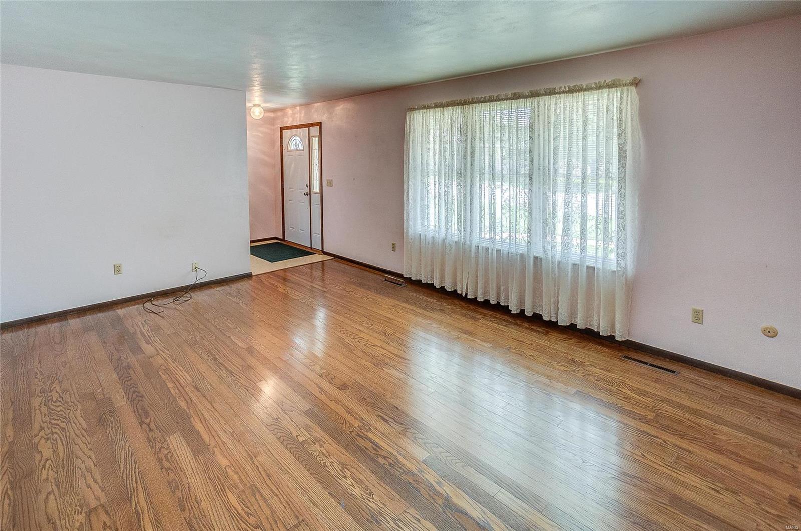 2233 Monterey Drive Belleville, IL 62221 - Photo 14 of 37