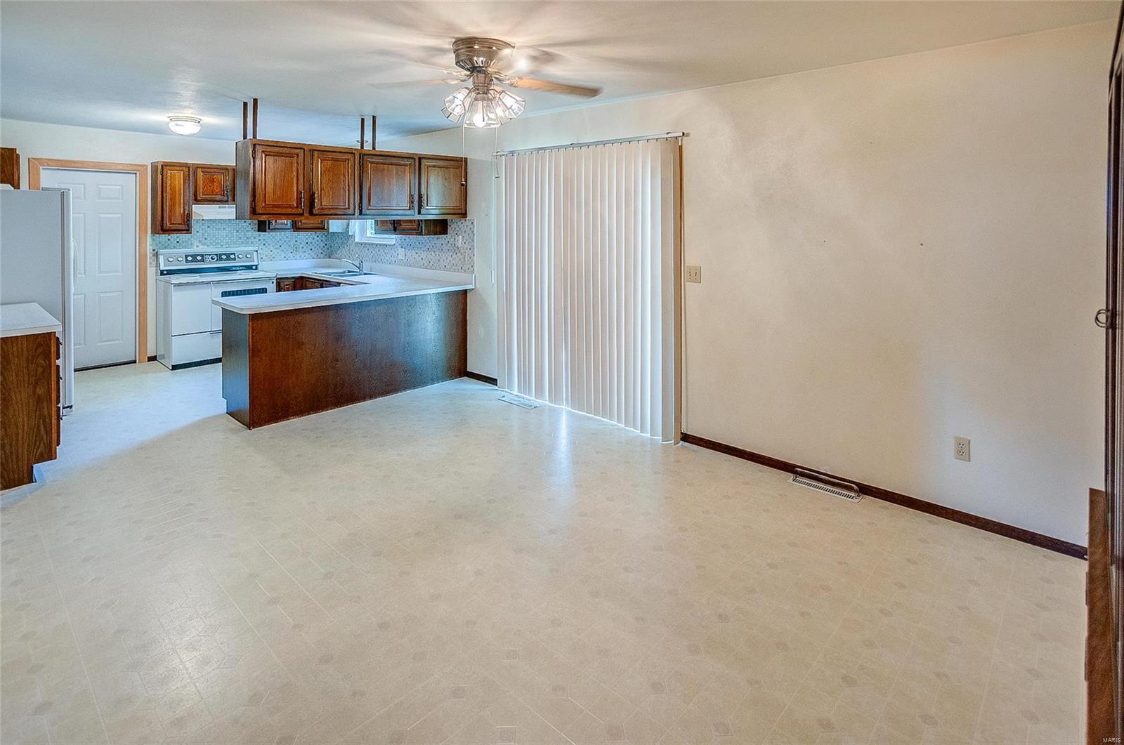 2233 Monterey Drive Belleville, IL 62221 - Photo 19 of 37