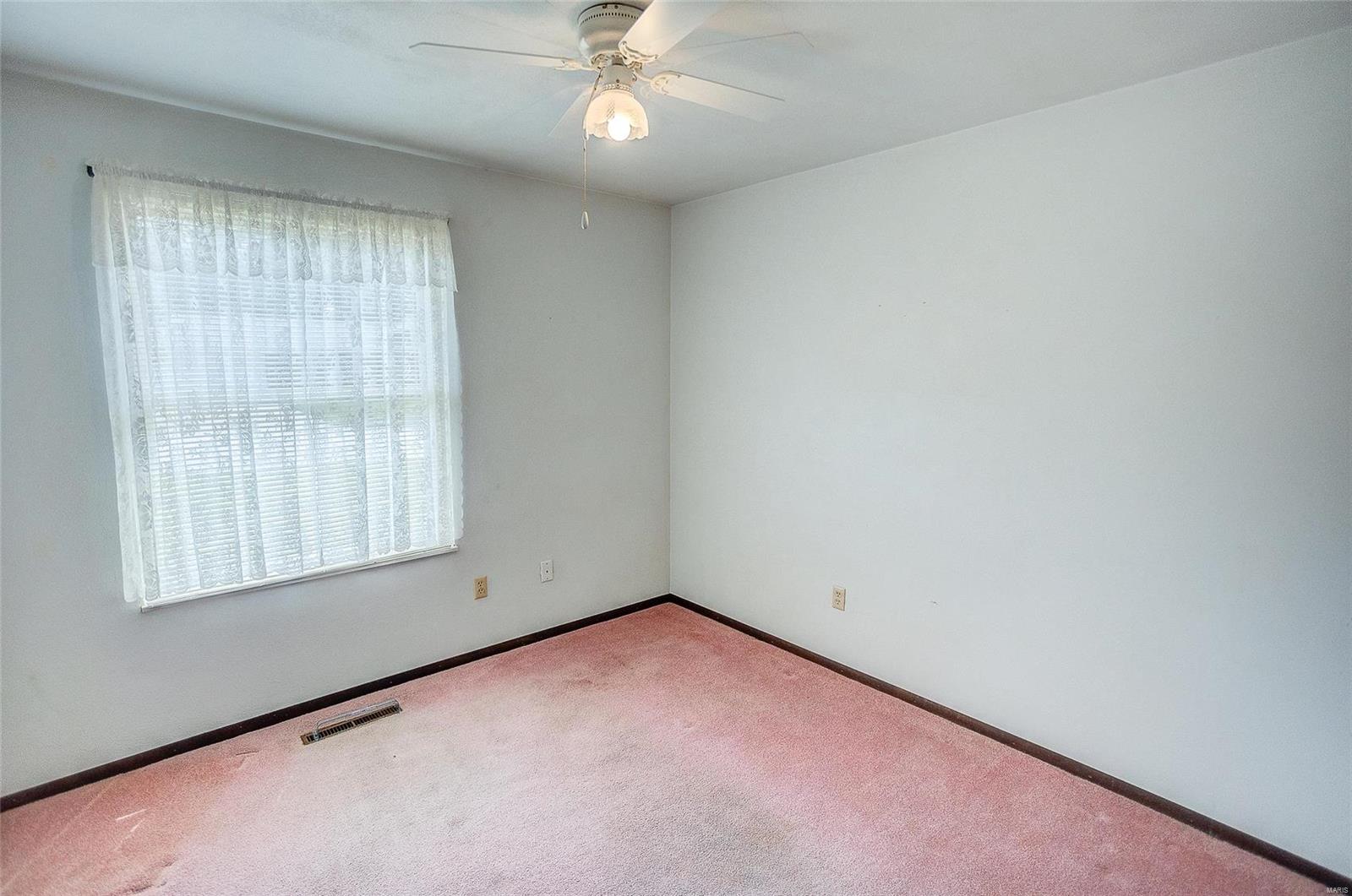 2233 Monterey Drive Belleville, IL 62221 - Photo 30 of 37