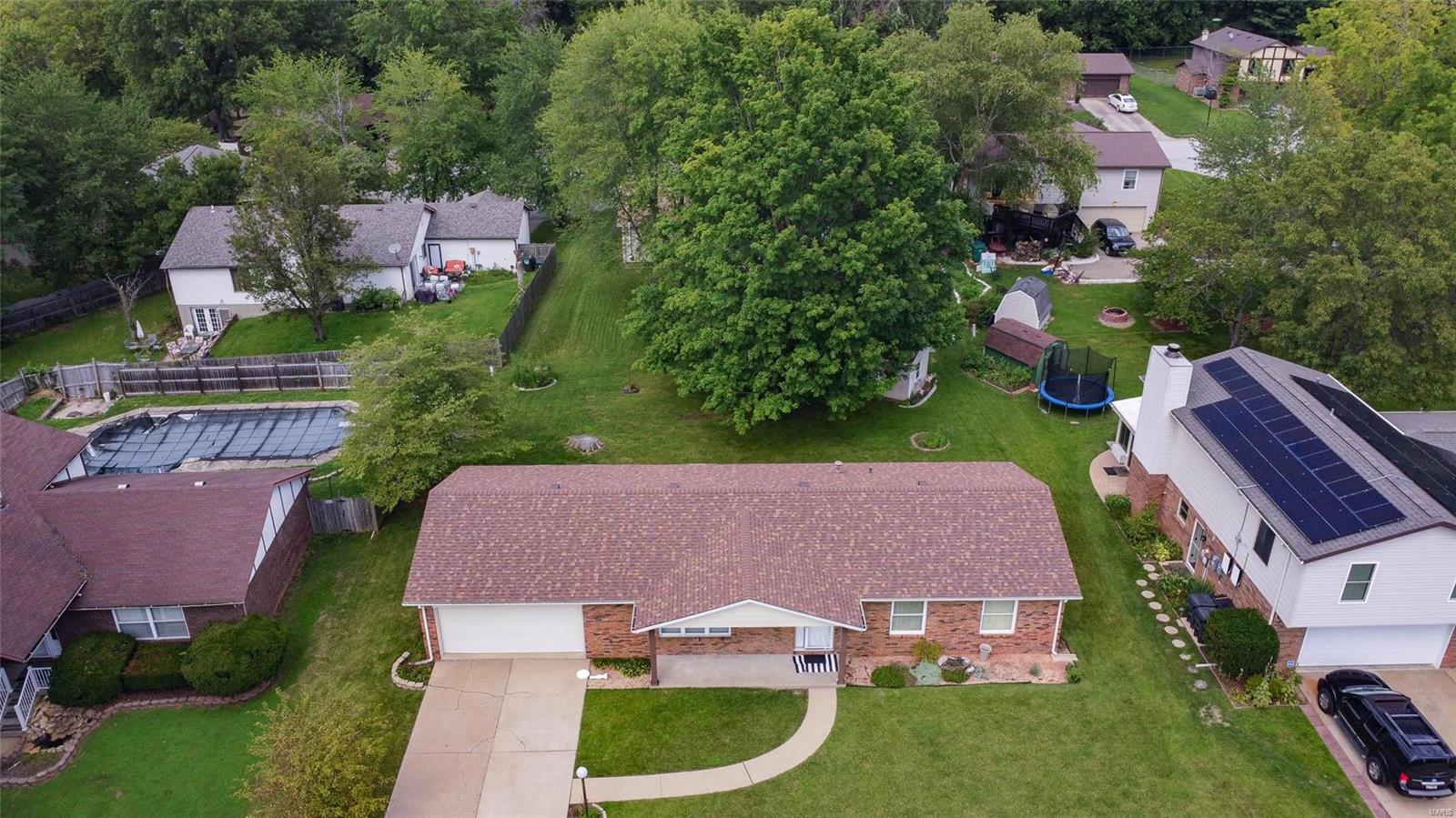 2233 Monterey Drive Belleville, IL 62221 - Photo 5 of 37