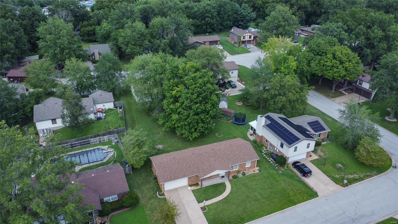 2233 Monterey Drive Belleville, IL 62221 - Photo 10 of 37