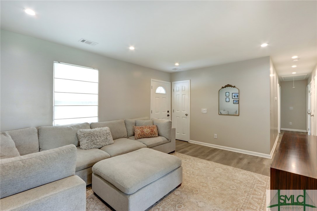 402 James Road Pooler, GA 31322 - Photo 7 of 35